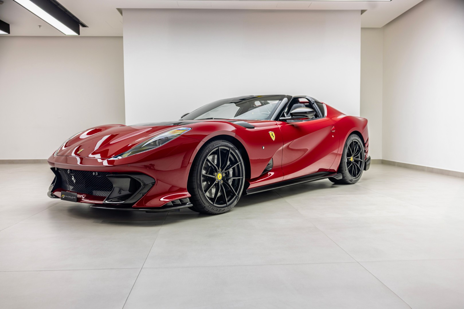 FERRARI 812 COMPETIZIONE APERTA